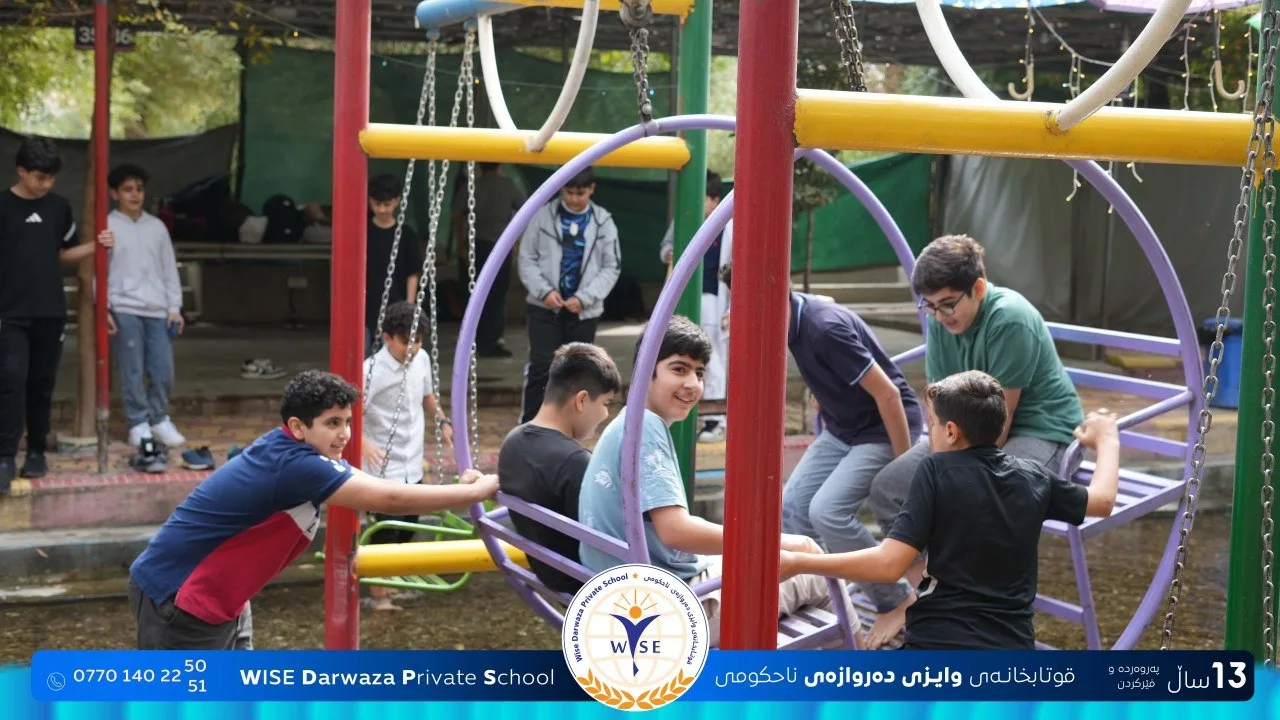 گەشتێکی مەیدانی بۆ قوتابیانی قوتابخانەی وایزی دەروازە 🚌🌳