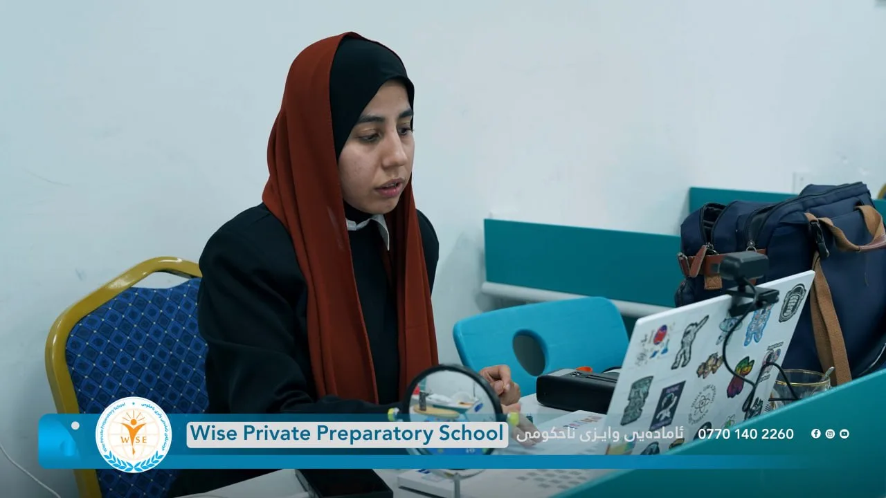 خوێندنی وانەکان بەشێوازی ئۆنلاین لە مانگی چواردا